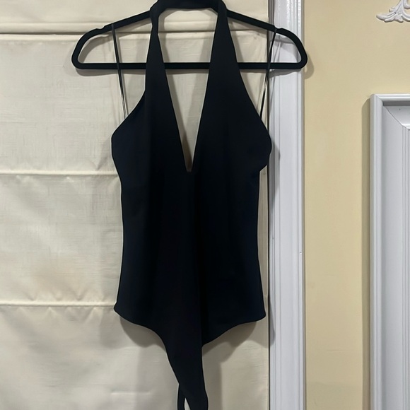 Abercrombie soft AF deep v neck body suit NWT - Picture 1 of 4